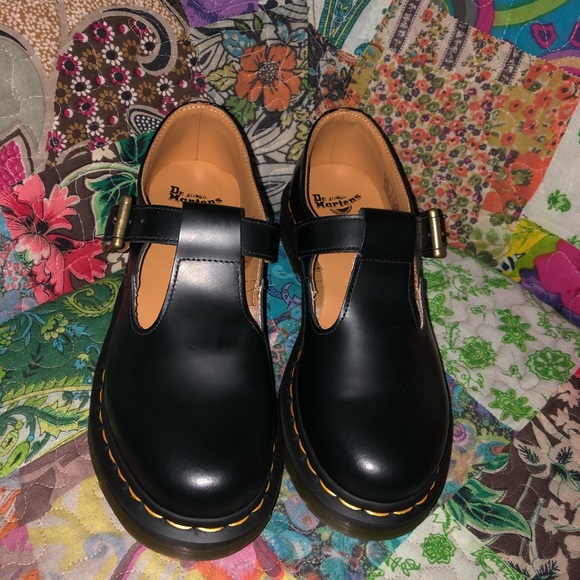 Dr. Martens Shoes - Dr. Martens Mary Jane’s AirWair (Doc Martens) Black Polley US 6/UK 4 🖤